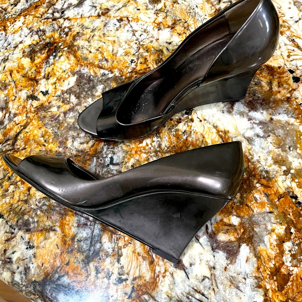 Ann Taylor 8.5 Copper color high heel
